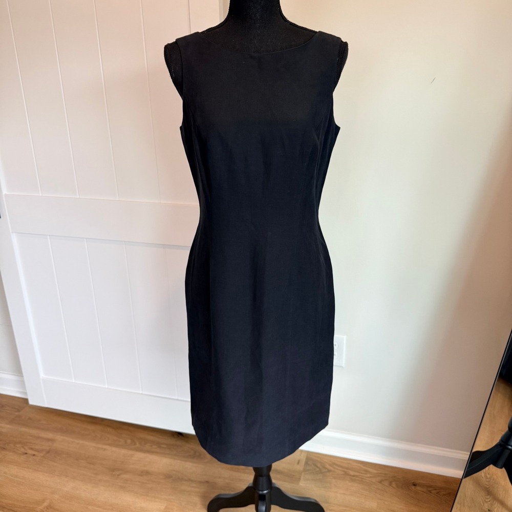 B. Moss Dress Collection Black Silk Linen Sheath Dress Size 8 Red Lining V-Back